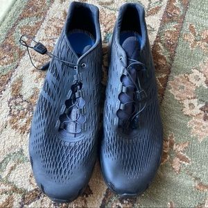 Solomon Amphib XA Men’s Size 13 | Like New | Black with Gray | Sold Out